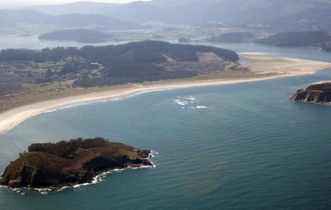 ORTIGUEIRA praia morouzos
