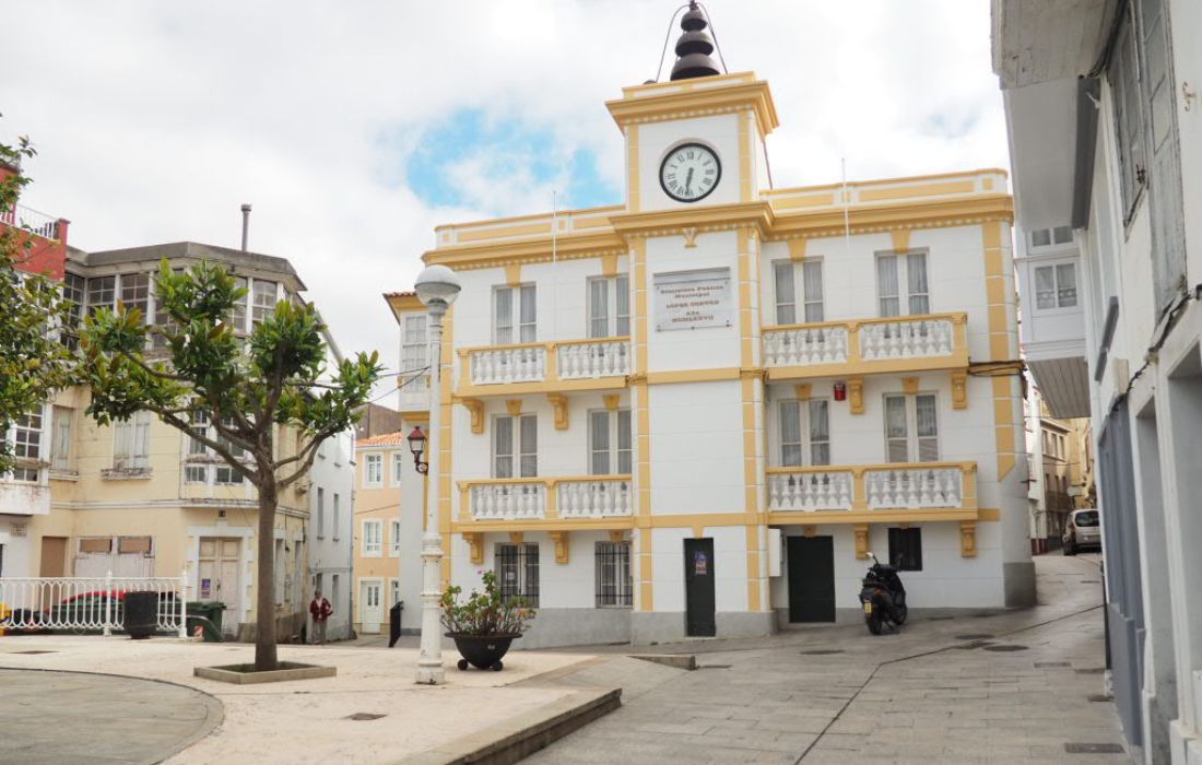 CEDEIRA Biblioteca López Cortón